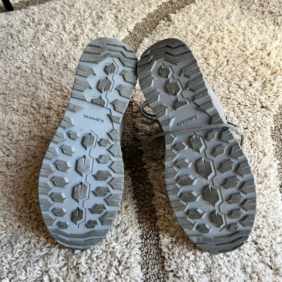 Lowa Women's Gray Hiking Boots Size 9 1/2 - Picture 4 of 7
